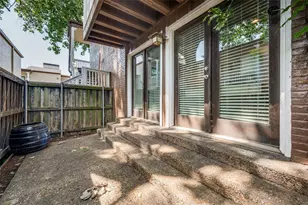 5904 Sandhurst Ln, Dallas, TX 75206 - Photo 23