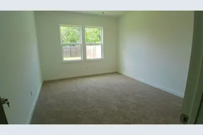 1706 E 10th Avenue, Corsicana, TX 75110 - Photo 11
