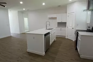 1706 E 10th Ave, Corsicana, TX 75110 - Photo 9