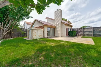 3828 Clover Hill Lane, Carrollton, TX 75007 - Photo 25