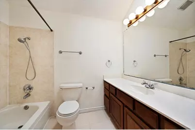3828 Clover Hill Lane, Carrollton, TX 75007 - Photo 23