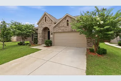 2704 Dancing Flame Drive, Denton, TX 76201 - Photo 3