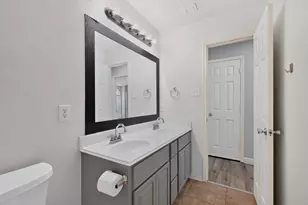 1011 Castroville Dr, Forney, TX 75126 - Photo 23