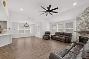 1011 Castroville Dr, Forney, TX 75126 - Photo 3