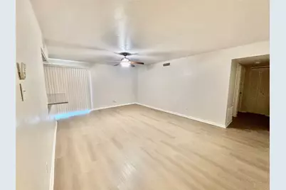 809 Cielo Vista Drive, Grand Prairie, TX 75052 - Photo 3
