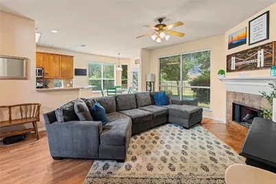 8102 Yucatan Court, Arlington, TX 76002 - Photo 3
