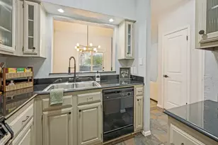 1200 Riverchase Ln, Arlington, TX 76011 - Photo 7