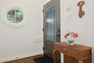 6044 Kenwood Ave, Dallas, TX 75206 - Photo 3