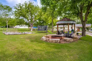 274 Yowell Hill Rd, Whitewright, TX 75491 - Photo 23