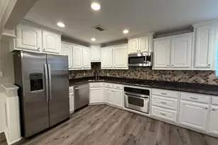 10403 Sandra Lynn Dr, Dallas, TX 75228 - Photo 9