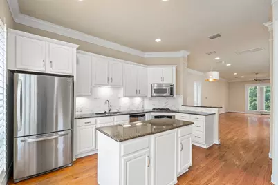 4230 Holland Avenue, Dallas, TX 75219 - Photo 13