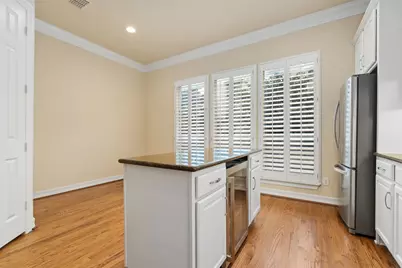 4230 Holland Avenue, Dallas, TX 75219 - Photo 15