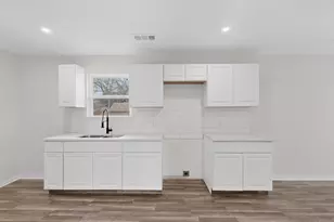 1541 Caldwell St, Dallas, TX 75223 - Photo 17