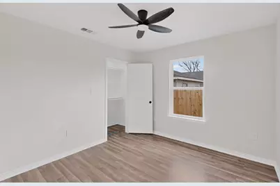 1541 Caldwell Street, Dallas, TX 75223 - Photo 33
