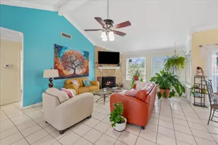 3030 Meadow Creek Ct, Grand Prairie, TX 75052 - Photo 3