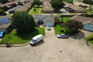 3030 Meadow Creek Ct, Grand Prairie, TX 75052 - Photo 25