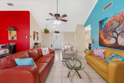 3030 Meadow Creek Court, Grand Prairie, TX 75052 - Photo 5