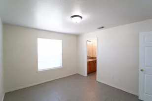 327 S Blue Jay Ct, Weatherford, TX 76088 - Photo 9