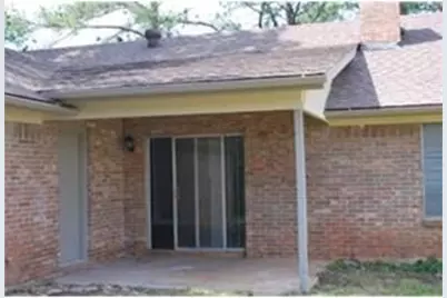 7250 Vanessa Drive, Fort Worth, TX 76112 - Photo 9