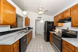 6700 Sunnybank Dr, Fort Worth, TX 76137 - Photo 3