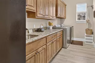 1221 Prestwick Ct, Granbury, TX 76048 - Photo 29