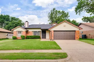 3005 Richwood Cir, Bedford, TX 76021 - Photo 1
