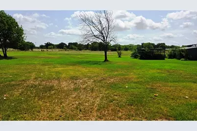 9770 County Road 2514, Eustace, TX 75124 - Photo 13