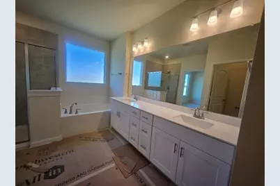 901 Silverleaf Drive, Ennis, TX 75119 - Photo 11