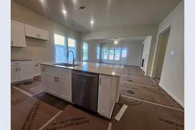 901 Silverleaf Drive, Ennis, TX 75119 - Photo 5