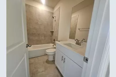 901 Silverleaf Drive, Ennis, TX 75119 - Photo 9