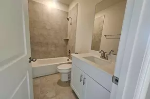 901 Silverleaf Dr, Ennis, TX 75119 - Photo 9
