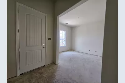 901 Silverleaf Drive, Ennis, TX 75119 - Photo 5