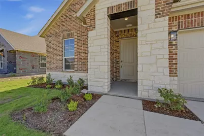 901 Silverleaf Drive, Ennis, TX 75119 - Photo 7