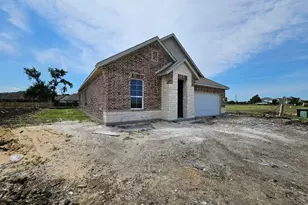 901 Silverleaf Dr, Ennis, TX 75119 - Photo 3