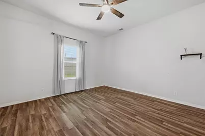 111 Britton Street, Tom Bean, TX 75489 - Photo 5