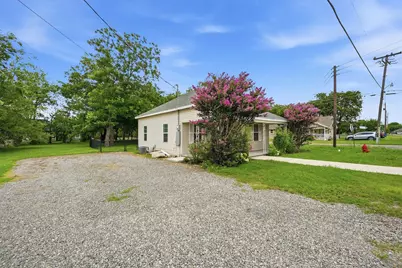 111 Britton Street, Tom Bean, TX 75489 - Photo 3