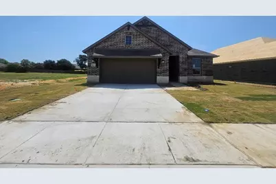 813 Silverleaf Drive, Ennis, TX 75119 - Photo 1