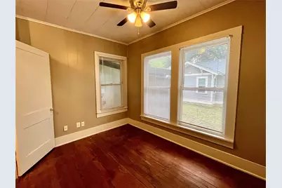 1002 Gregg Street #CB, Denton, TX 76201 - Photo 9