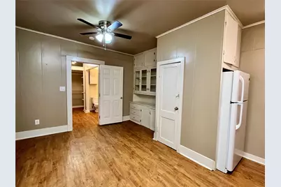 1002 Gregg Street #CB, Denton, TX 76201 - Photo 5