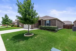 1424 Vernon Dr, Aubrey, TX 76227 - Photo 5