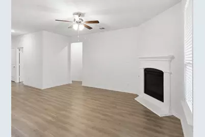 10407 Twisting Springs Drive, Aubrey, TX 76227 - Photo 3
