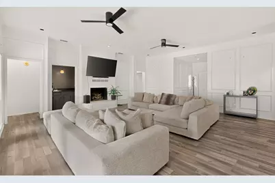 3900 N Shadycreek Drive, Arlington, TX 76013 - Photo 5