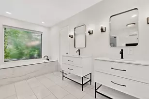 3900 N Shadycreek Dr, Arlington, TX 76013 - Photo 25