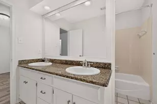 3900 N Shadycreek Dr, Arlington, TX 76013 - Photo 21
