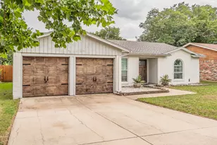 5612 Macgregor Dr, Haltom City, TX 76148 - Photo 1