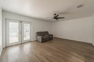 5612 Macgregor Dr, Haltom City, TX 76148 - Photo 7