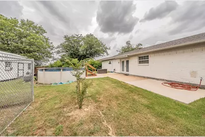5612 Macgregor Drive, Haltom City, TX 76148 - Photo 35