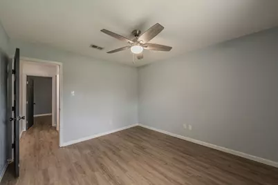 5612 Macgregor Drive, Haltom City, TX 76148 - Photo 21