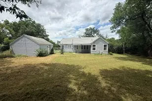 2404 Fairway Dr, Fort Worth, TX 76119 - Photo 13