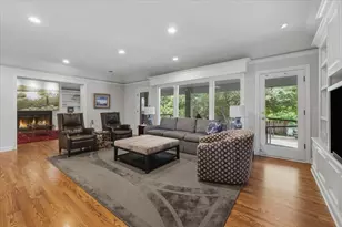 2209 Canterbury Dr, Westover Hills, TX 76107 - Photo 9